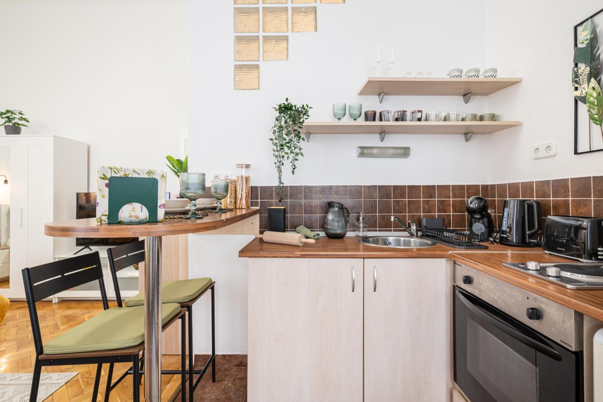 Cosmopolitan Studio - Chic Getaway In A Fancy Neighbourhood Boedapest Buitenkant foto