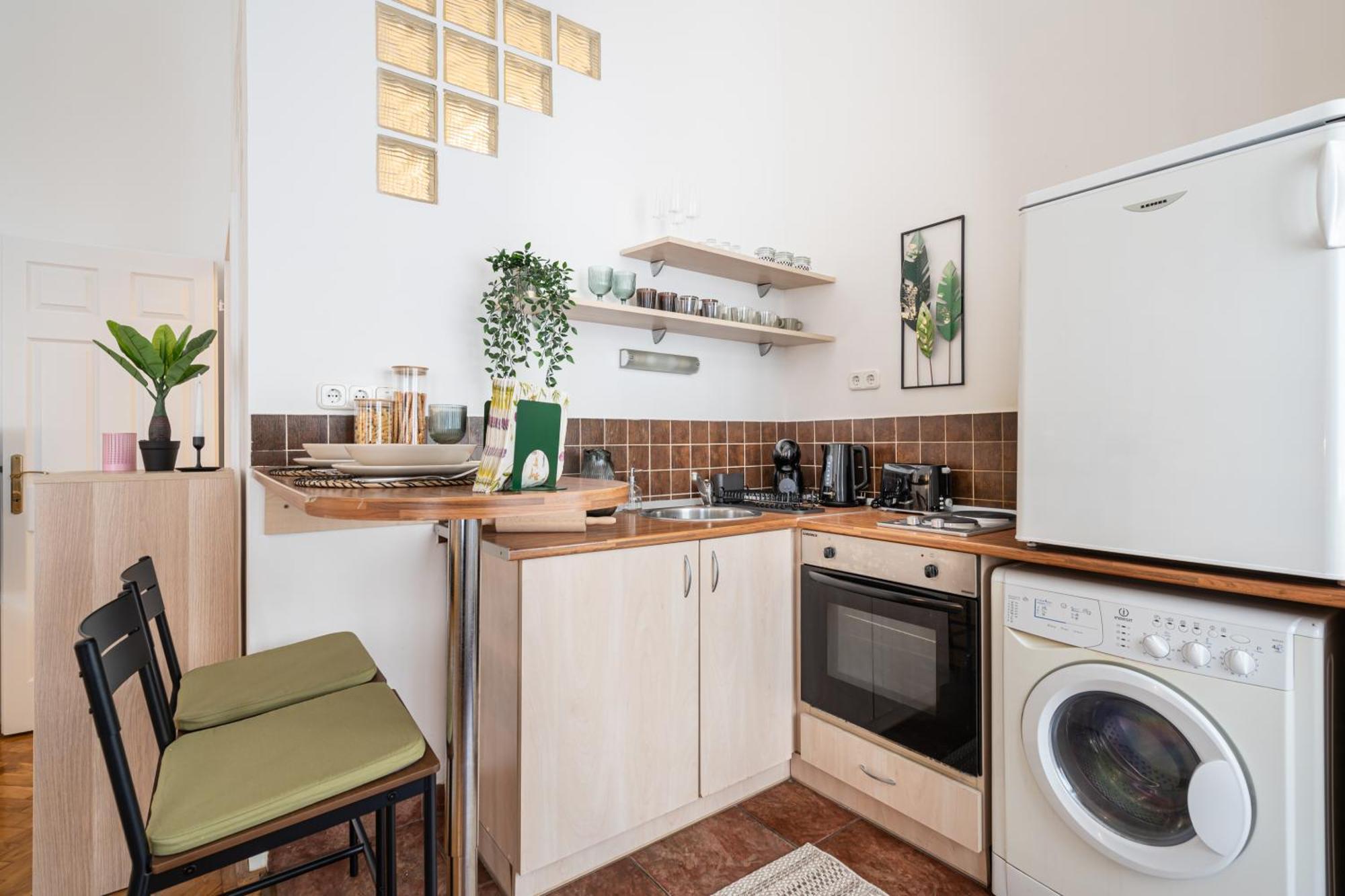 Cosmopolitan Studio - Chic Getaway In A Fancy Neighbourhood Boedapest Buitenkant foto